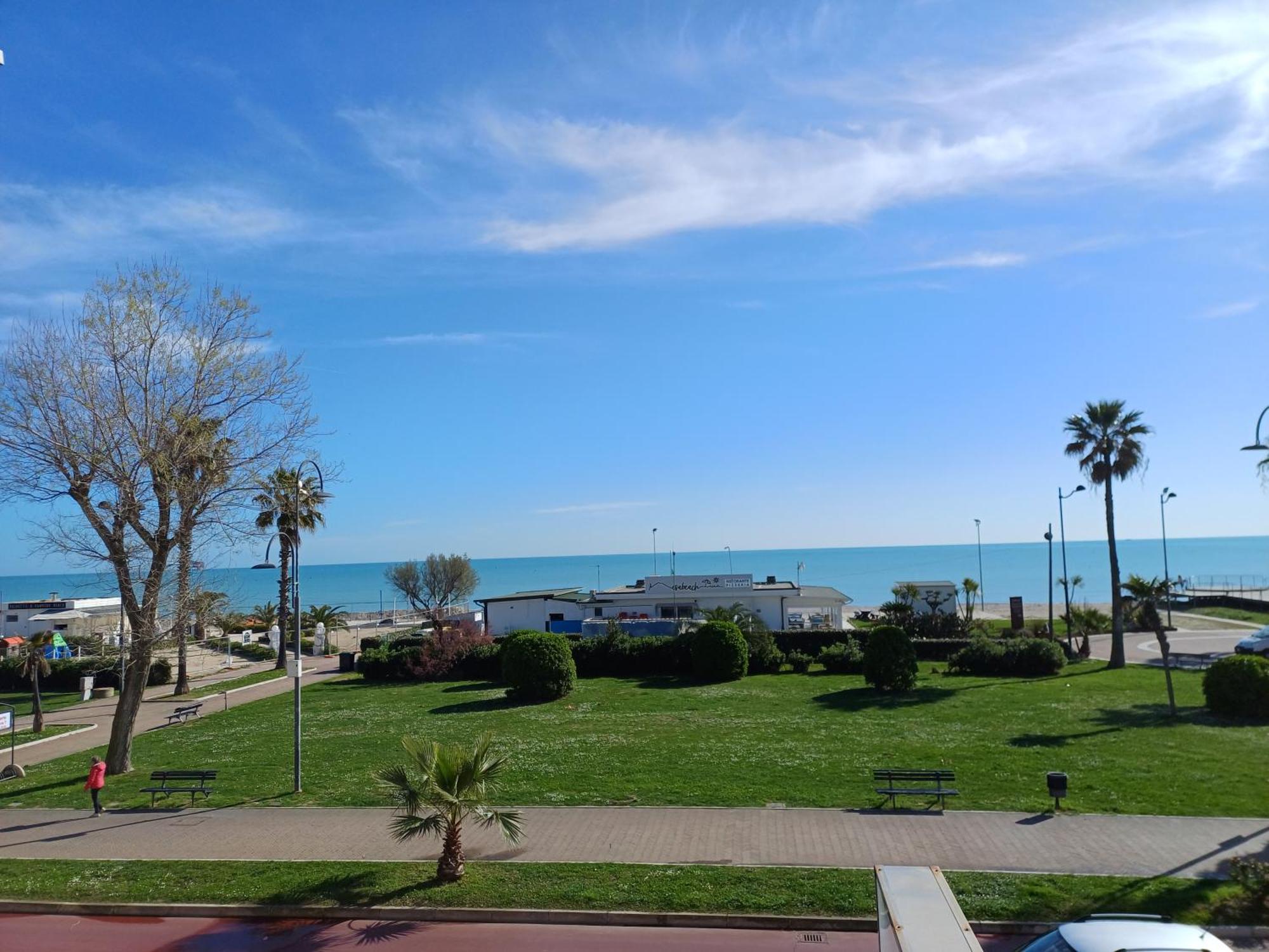 Hotel Promenade Porto SantʼElpidio Zewnętrze zdjęcie