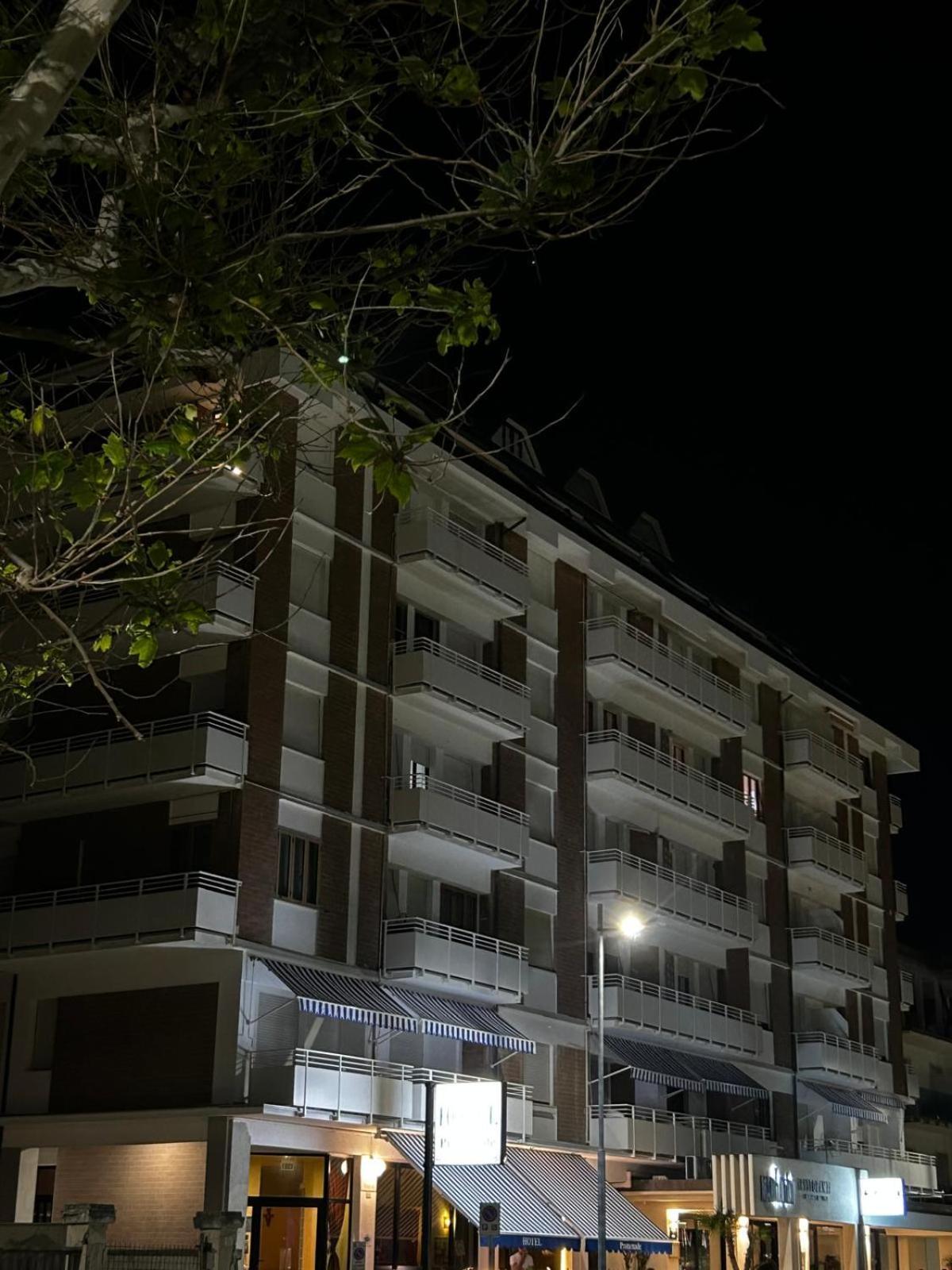 Hotel Promenade Porto SantʼElpidio Zewnętrze zdjęcie