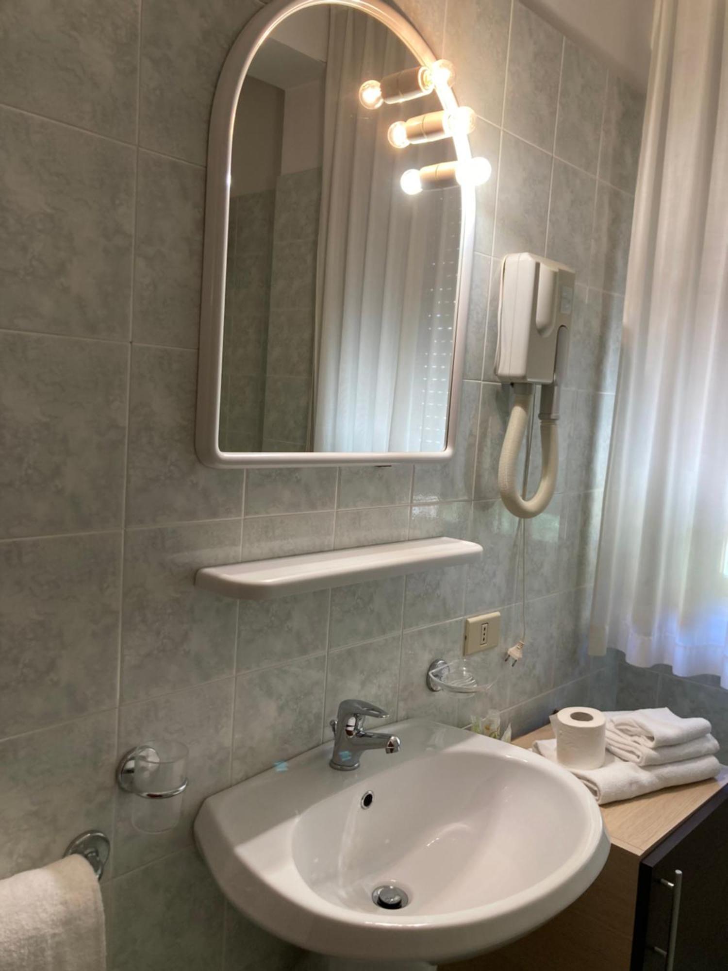 Hotel Promenade Porto SantʼElpidio Zewnętrze zdjęcie